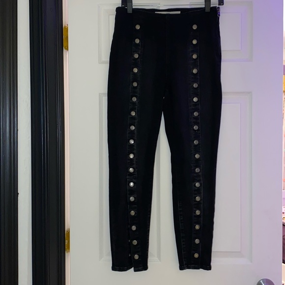 Black denim gap pants - Picture 2 of 9